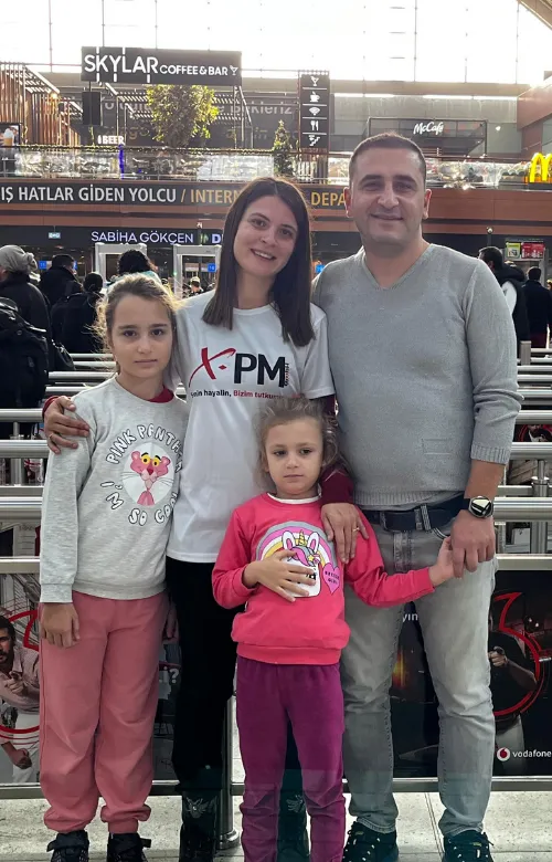 Emine Yüksel ve ailesi
