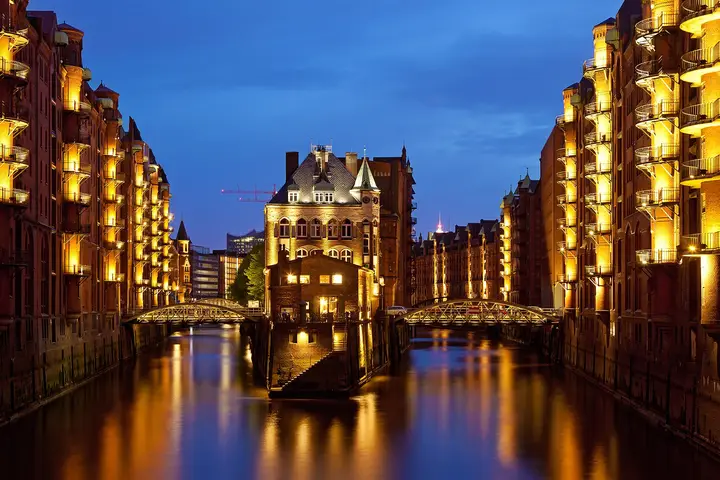 Akşam saatlerinde Speicherstadt